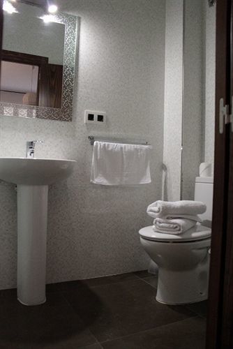 Hostal El Cid Валенсія Екстер'єр фото